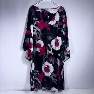 NWT Notations Red, White and Black Floral Velvet Dress Bell Sleeves Size 2X